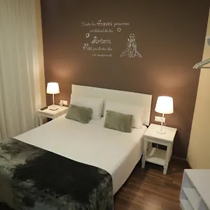 hostal-petit-princep.topbarcelonahotels.com/